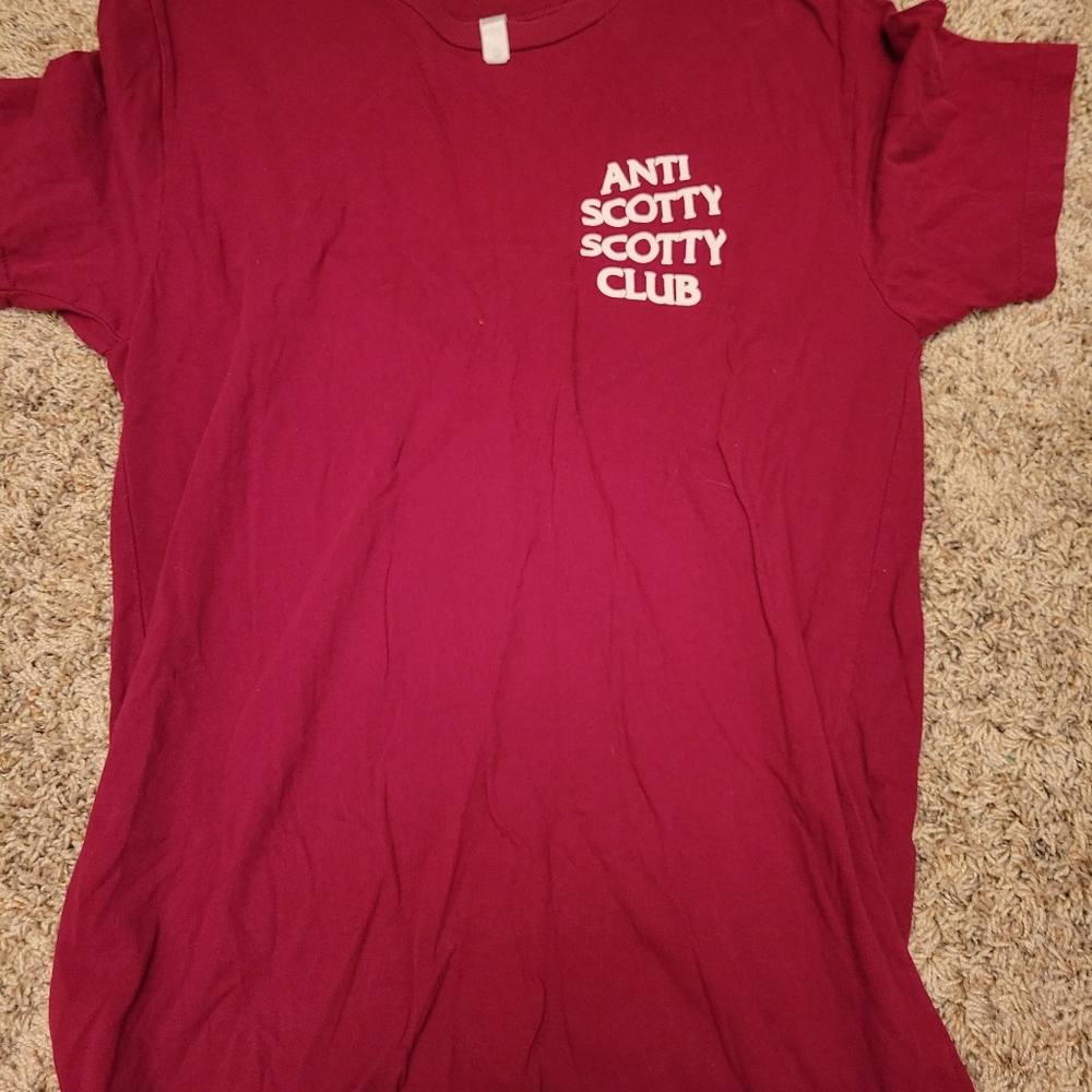 YouTuber vintage shirt